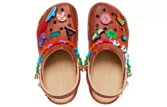 Crocs-SZA-x-Classic-Clog-Woodgrain-3 Crocs SZA x Classic Clog 'Woodgrain'
